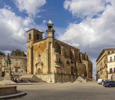 plaza mayor de trujillo 6755163 1920