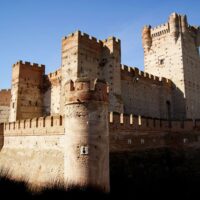 Descubre el Castillo de La Mota: experiencia, horarios, precios y fotos