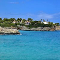 Artículo: Una Guía Completa: Qué Hacer en Menorca