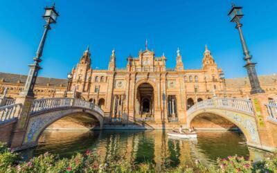 ES Sevilla Plaza Espana Barquitas 170728202258 scaled