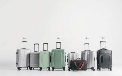Diferentes tipos de maletas de equipaje para avión organizadas por tamaño y material