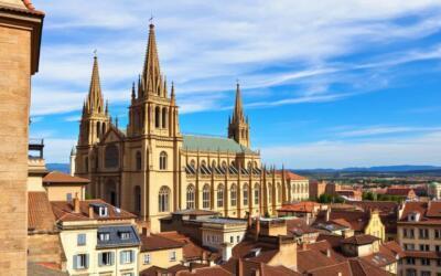 Vista panorámica de la Catedral de Burgos y el centro histórico