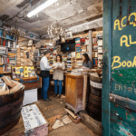 Libreria Acqua Alta en Venecia: El Santuario Literario que Desafía a las Mareas