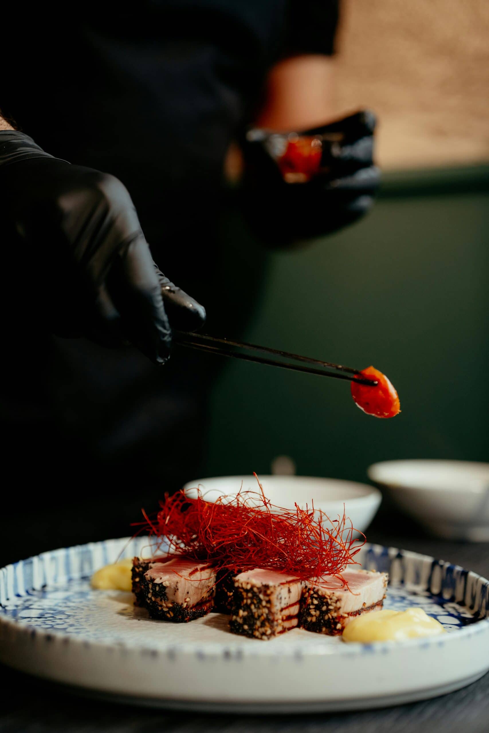 Mesa preparada en restaurante estrella Michelin Valencia – reserva con antelación
