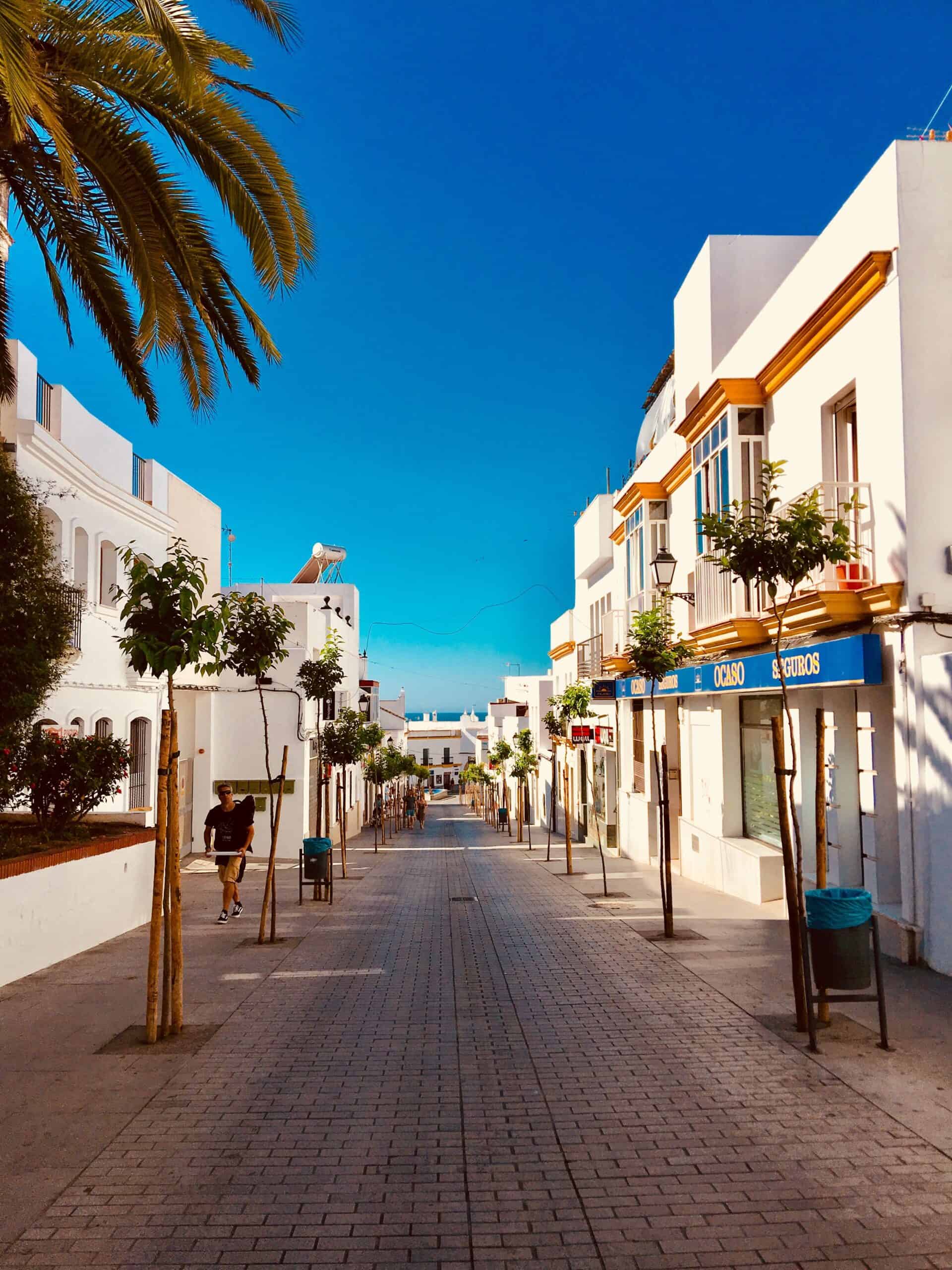 Chiringuitos y restaurantes con vistas al mar en las playas de Conil