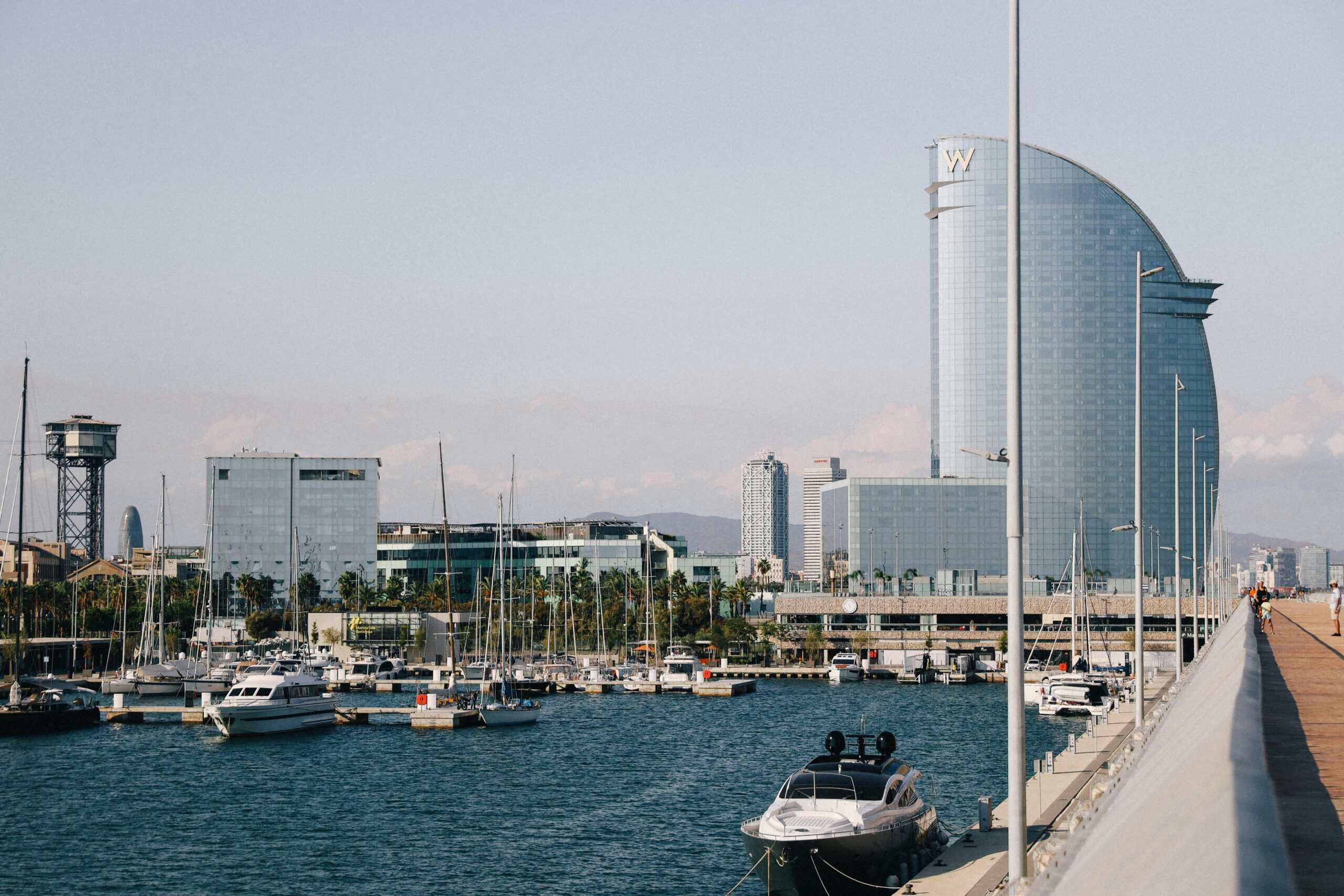 Mariscos y pescados frescos en el Port Olímpic de Barcelona