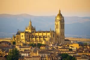 Hoteles baratos en Segovia