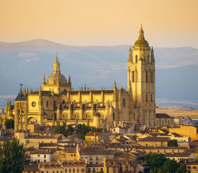 Hoteles baratos en Segovia